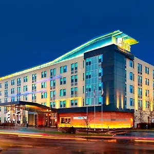 Aloft Montreal Airport Dorval