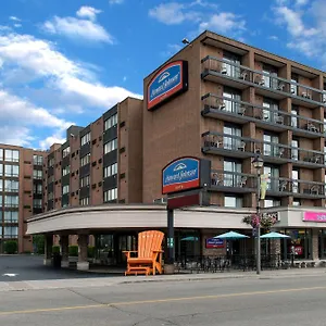 Howard Johnson Plaza By Wyndham By The Falls Canadá