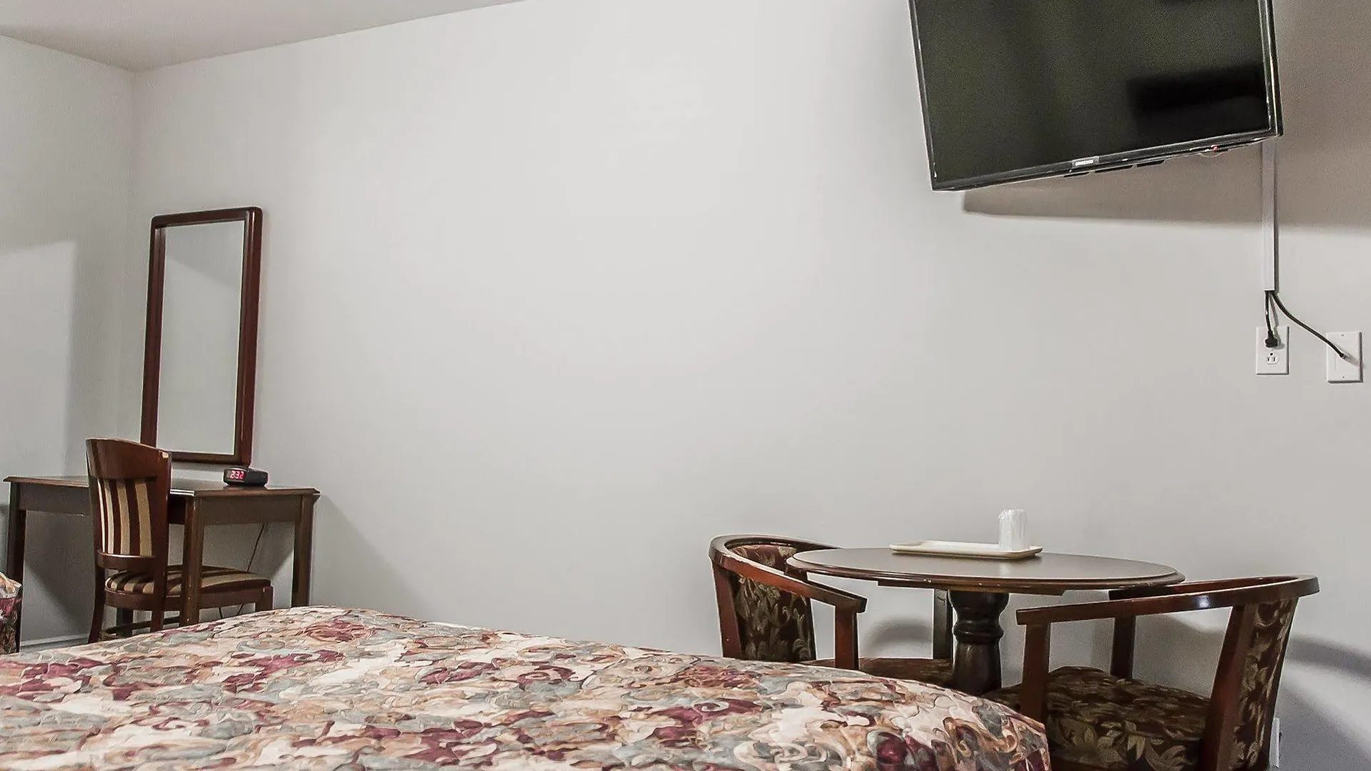 Baymont By Wyndham Montreal Airport 호텔 도발